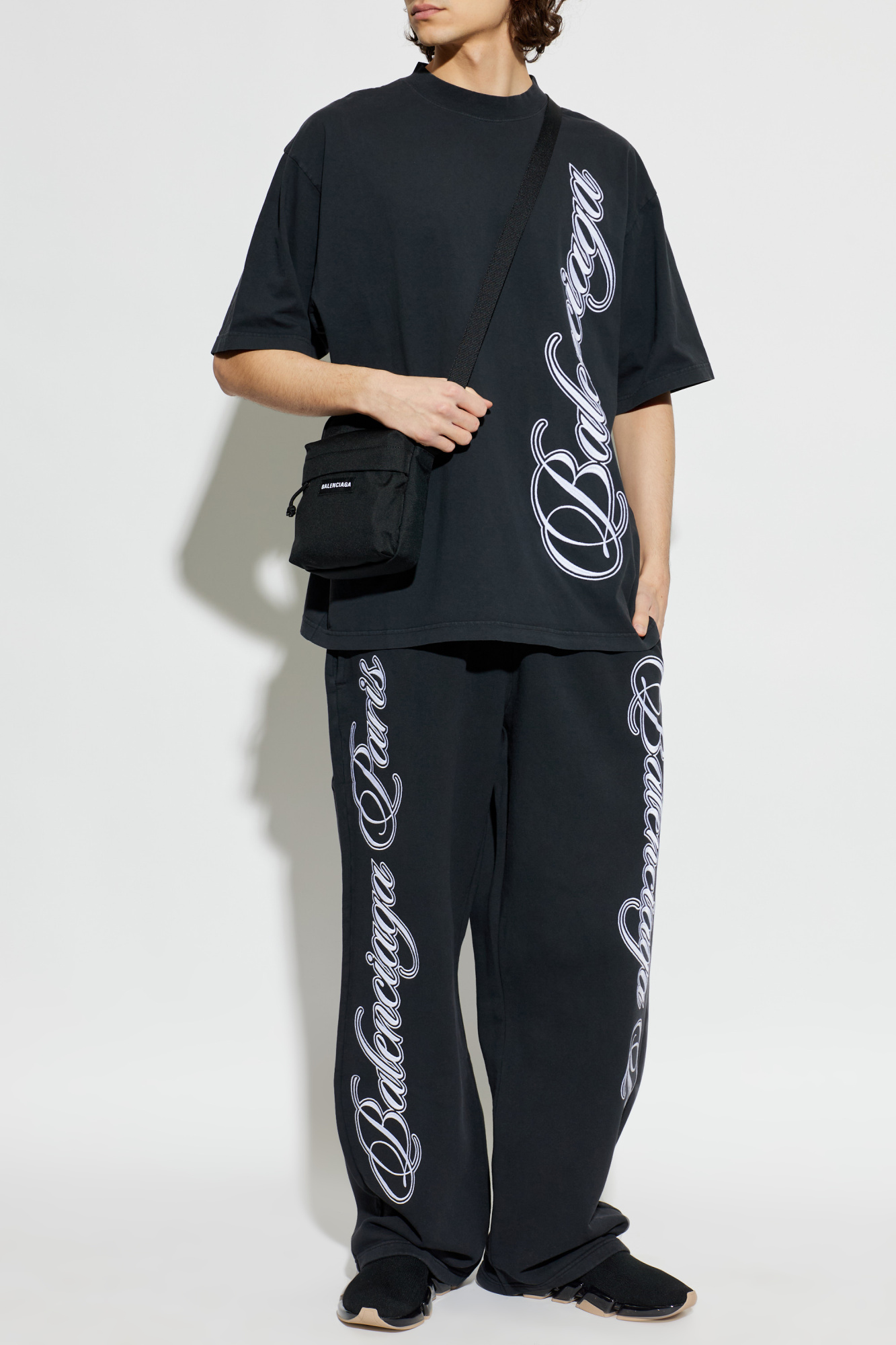 Balenciaga T-shirt with embroidered logo | Men's | Vitkac